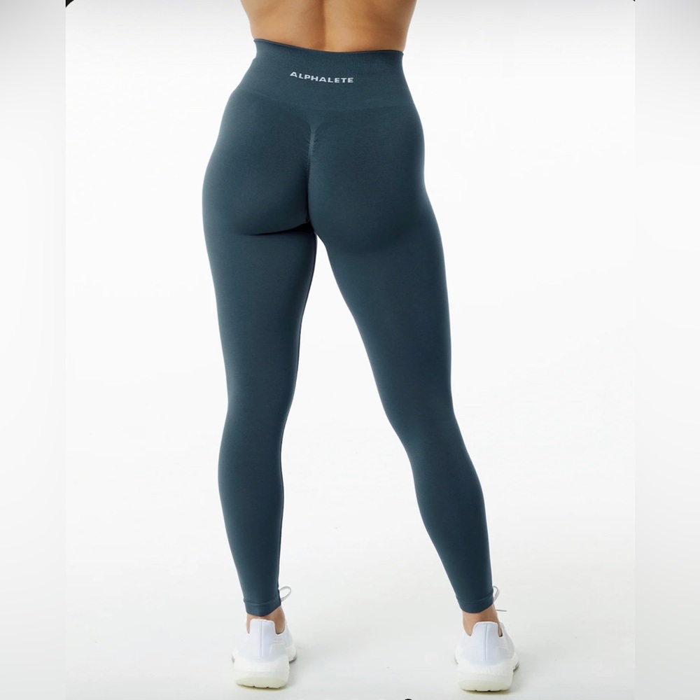 Alphalete amplify leggings